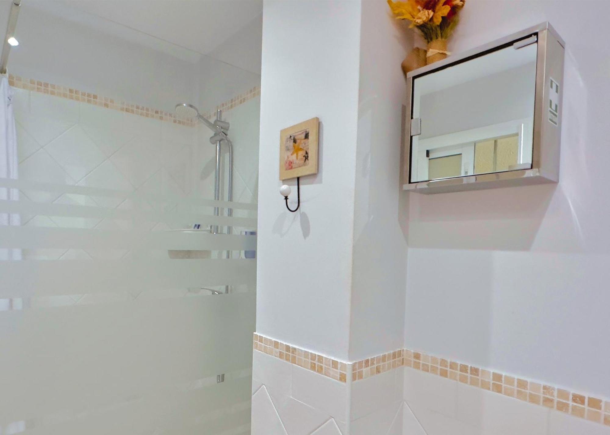 Modern Renovated One Bed Apartment In Edificio Apolo Marbella Center エクステリア 写真